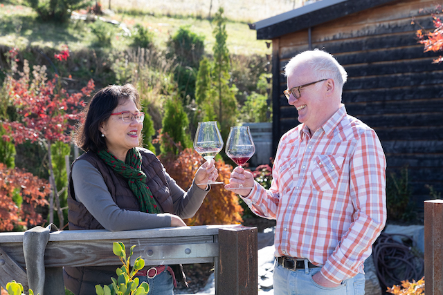 Domaine Thomson s Prestigious Cellar Door in Cromwell qt .nz